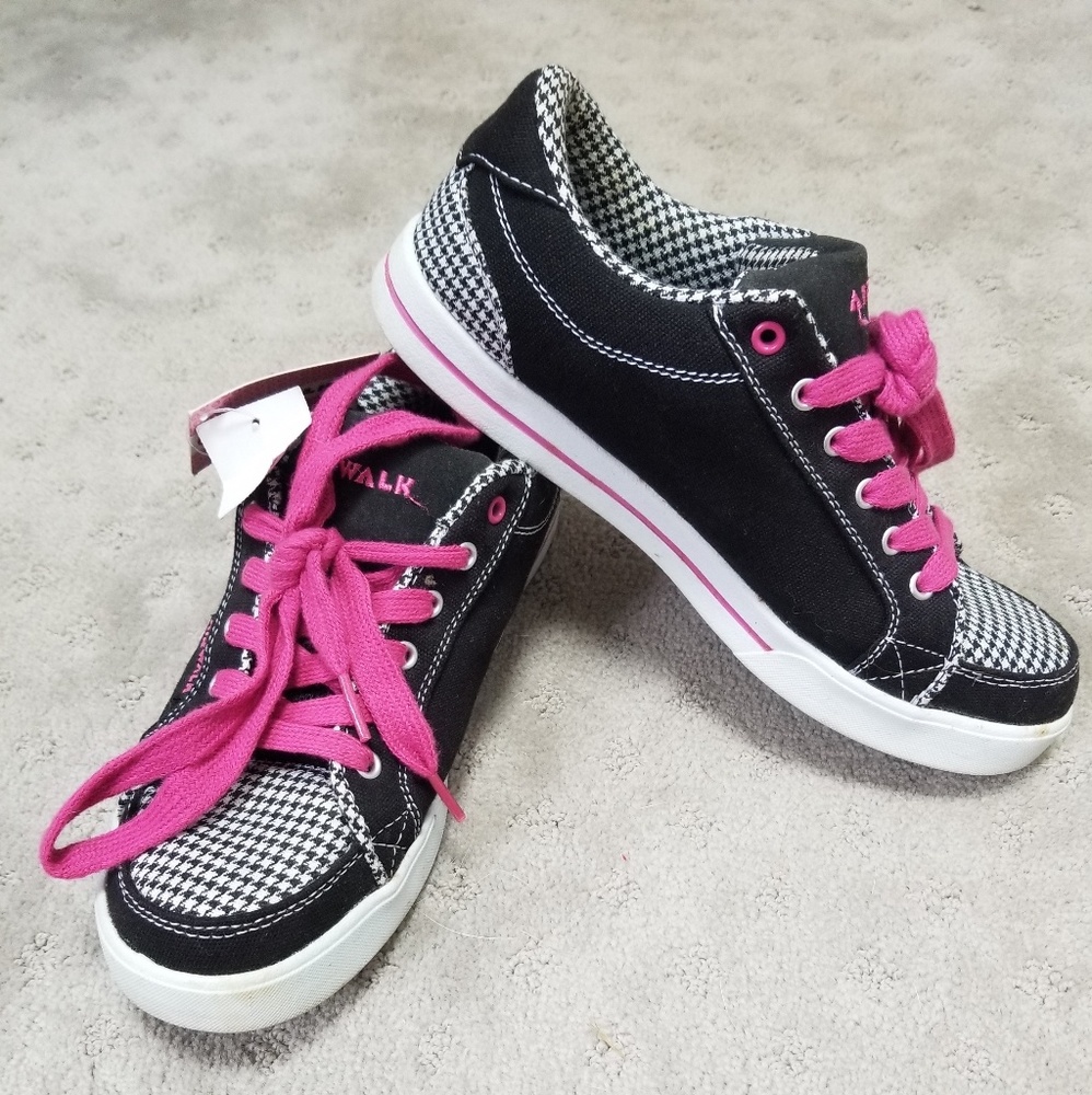 Air walk sneakers pink size 9